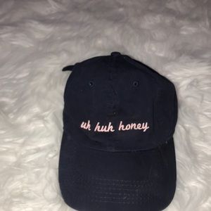 Brandy Melville navy hat